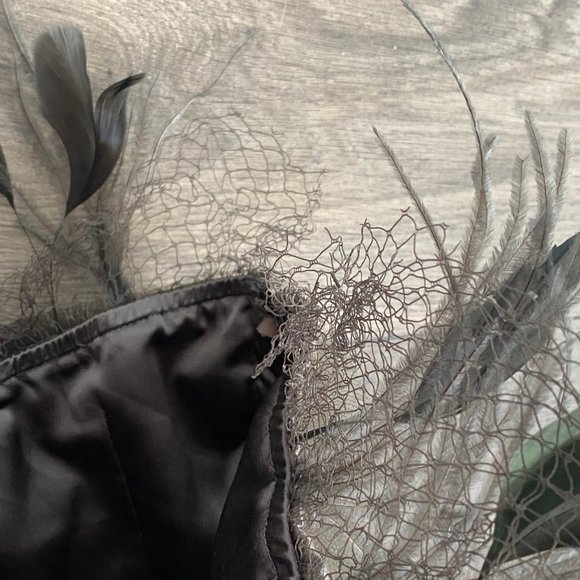 ONE OF KIND GUESS BY MARCIANO FEATHER DRESS - Picture 7 of 7